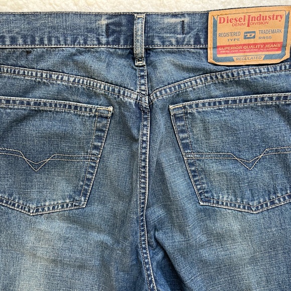 Mens Diesel Industry Blue Denim Jeans Medium Wash Size 32x28.5 - Picture 4 of 12